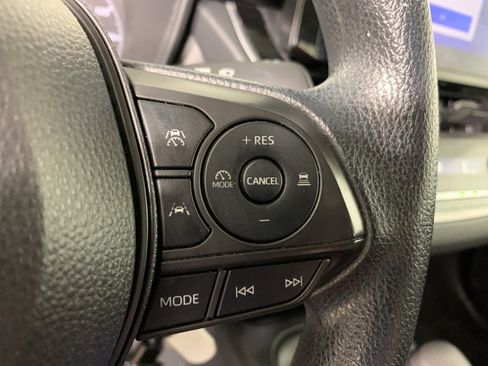 Used 2023 Toyota Corolla LE image 21