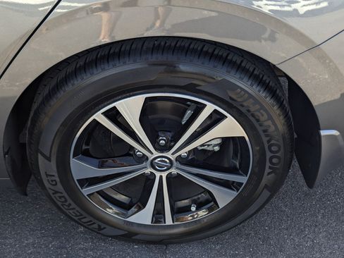 Used 2022 Nissan Sentra SV w/ All-Weather Package FWD image 7