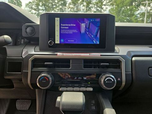 Certified 2026 Toyota Tacoma SR5 AWD/4WD image 26