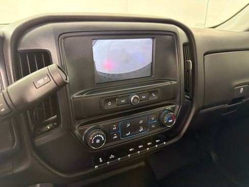 Used 2019 Chevrolet Silverado 2500 W/T w/ WT Convenience Package RWD image 17