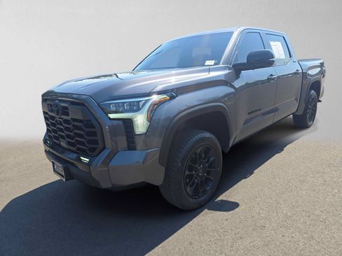 Used 2024 Toyota Tundra Limited w/ TRD Off-Road Package AWD/4WD image 7