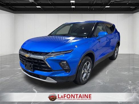 Used 2025 Chevrolet Blazer LT image 1