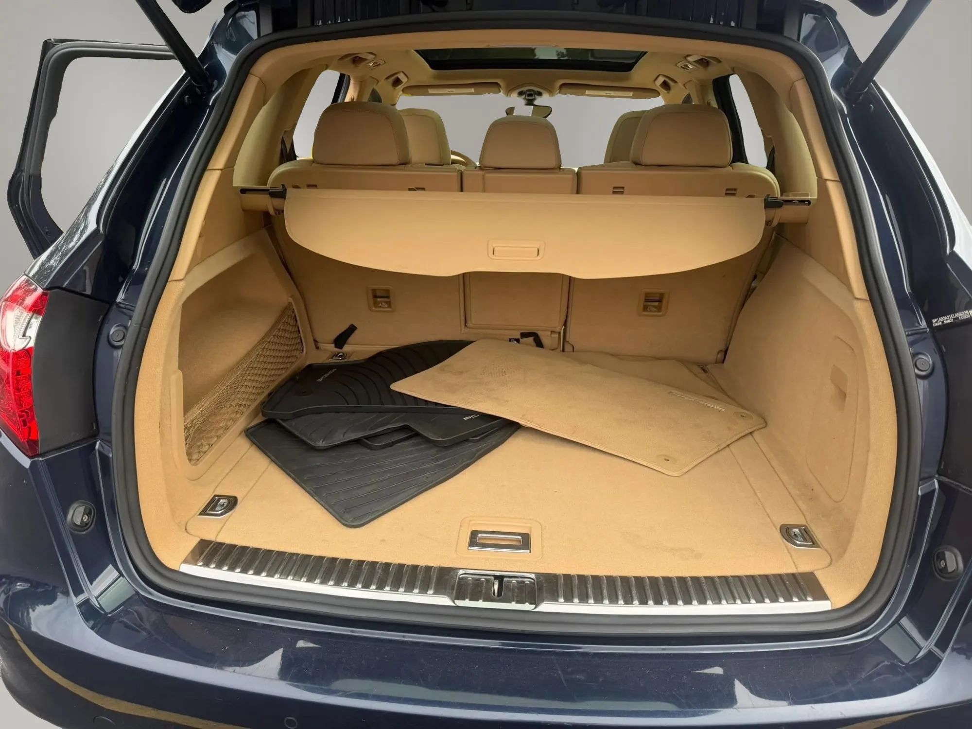 Used 2014 Porsche Cayenne S w/ Comfort Package AWD/4WD image 21
