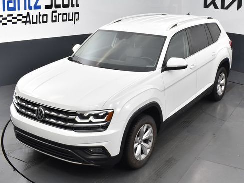 Used 2019 Volkswagen Atlas SE w/ Towing Package FWD image 9
