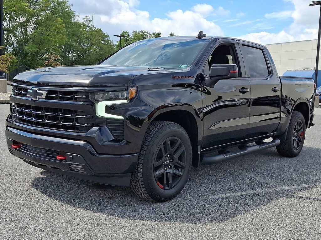 Used 2024 Chevrolet Silverado 1500 RST w/ Redline Edition AWD/4WD image 6
