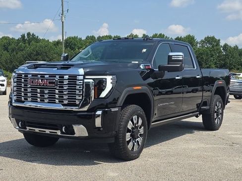 Used 2024 GMC Sierra 2500 Denali w/ Denali Reserve Package AWD/4WD image 1