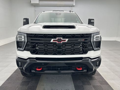 New 2026 Chevrolet Silverado 2500 ZR2 w/ LPO, Dark Essentials Package AWD/4WD image 6