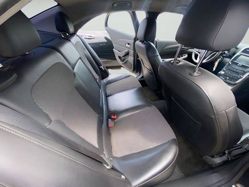 Used 2015 Chevrolet Malibu LT w/ Power Convenience Package FWD image 3