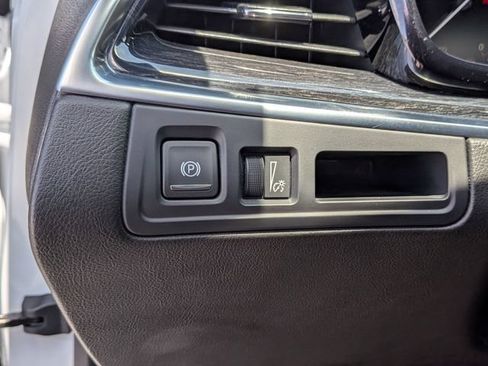 Used 2024 Cadillac XT5 Premium Luxury FWD image 21