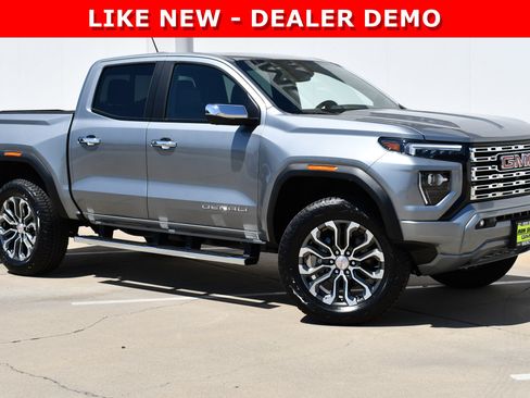 Used 2026 GMC Canyon Denali AWD/4WD image 2