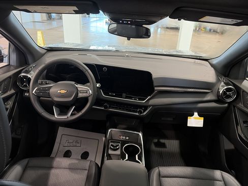 New 2026 Chevrolet Equinox LT w/ Convenience Package II image 14