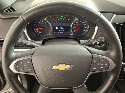 Used 2022 Chevrolet Traverse LT w/ LT Premium Package image 22