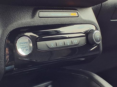 Certified 2024 Ford Escape ST-Line w/ Tech Pack #1 image 14