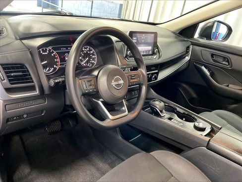 Used 2024 Nissan Rogue S AWD/4WD image 8