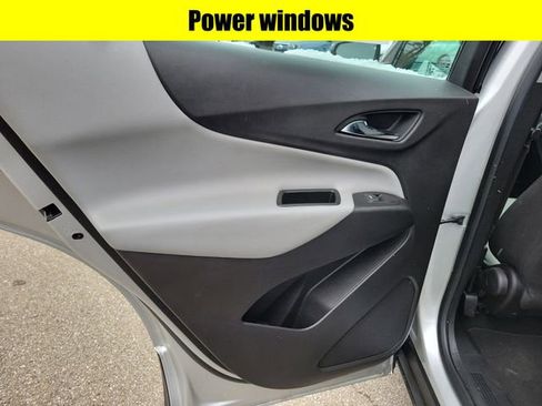 Used 2019 Chevrolet Equinox LS image 15