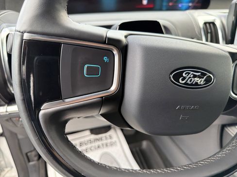 Used 2025 Ford Expedition Platinum w/ Stealth Appearance Package AWD/4WD image 24