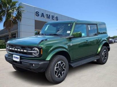 New 2025 Ford Bronco Outer Banks