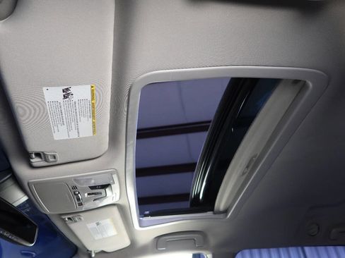 Used 2018 Toyota Sienna XLE w/ Protection Package image 32