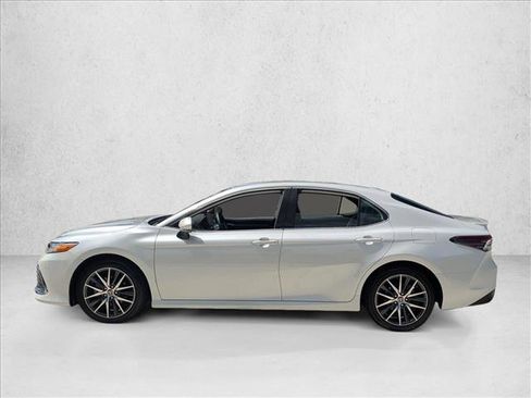 Certified 2023 Toyota Camry XLE FWD image 8