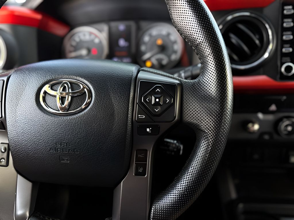 Used 2020 Toyota Tacoma TRD Sport RWD image 13