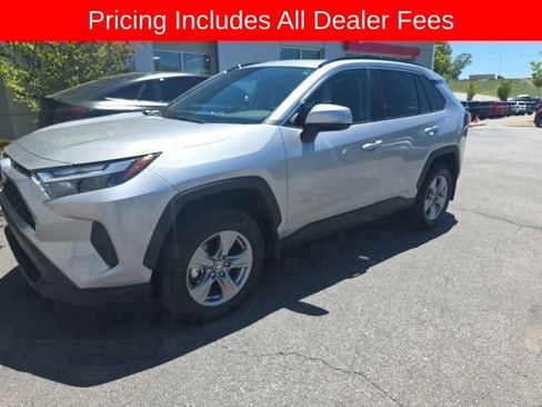 Used 2025 Toyota RAV4 XLE w/ Convenience Package AWD/4WD image 1