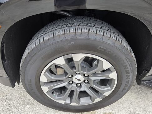 Used 2026 Chevrolet Tahoe LT w/ Comfort Package RWD image 10