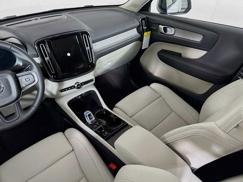 New 2026 Volvo XC40 B4 Plus w/ Protection Package image 22