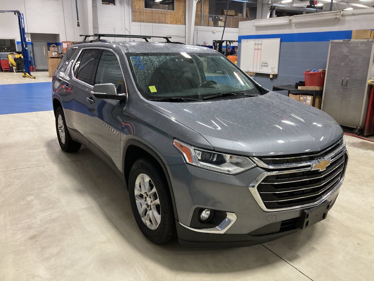 Used 2021 Chevrolet Traverse LT AWD/4WD image 1