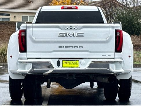Used 2024 GMC Sierra 3500 SLE w/ SLE Convenience Package image 10