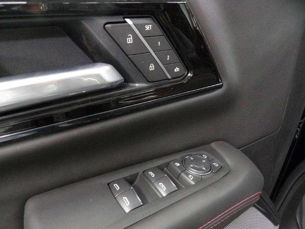 Used 2026 GMC Yukon AT4 Ultimate AWD/4WD image 60