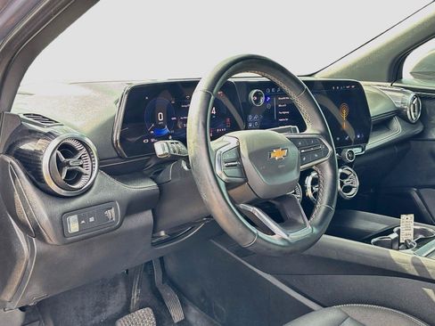 Used 2024 Chevrolet Blazer EV LT AWD/4WD image 9