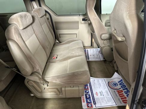 Used 2005 Ford Freestar SES image 29