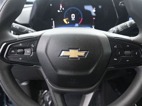 Used 2025 Chevrolet Trax LT image 29
