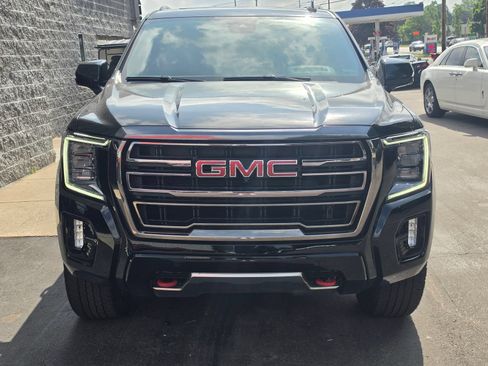 Used 2024 GMC Yukon AT4 w/ AT4 Premium Plus Package AWD/4WD image 2