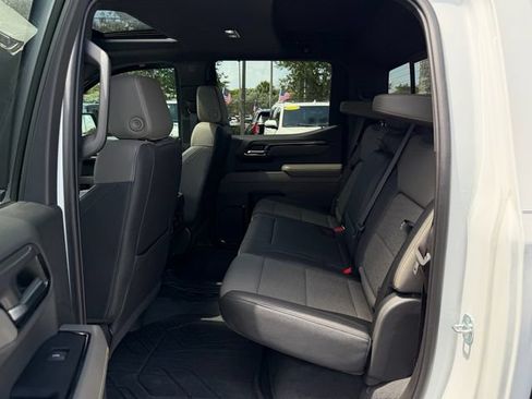 Used 2023 Chevrolet Silverado 1500 ZR2 w/ Technology Package AWD/4WD image 14