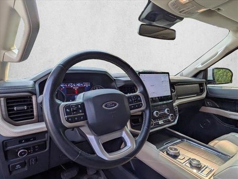 Used 2024 Ford Expedition Max Limited AWD/4WD image 10