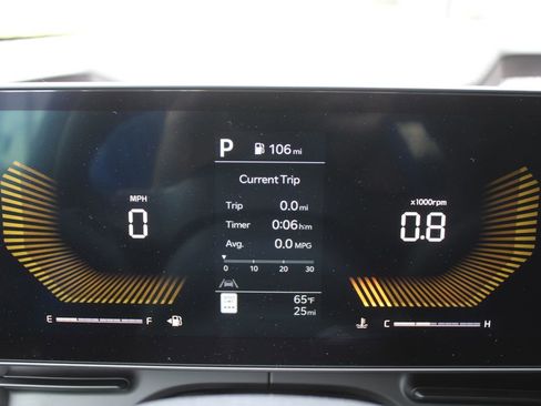 New 2026 Kia Carnival EX FWD image 36