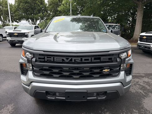 Used 2026 Chevrolet Silverado 1500 Custom AWD/4WD image 3