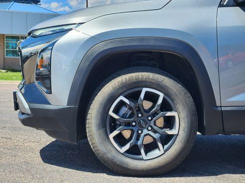 Used 2025 Chevrolet Equinox ACTIV w/ Convenience Package III AWD/4WD image 9