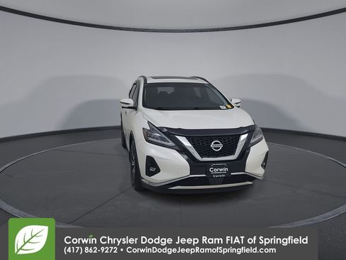 Used 2019 Nissan Murano SV w/ Premium Package image 4
