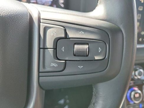 Used 2023 GMC Yukon Denali Ultimate AWD/4WD image 31