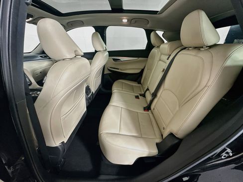 Used 2019 INFINITI QX50 Essential w/ Premium Heat Package AWD/4WD image 29