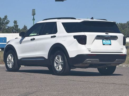 Certified 2023 Ford Explorer XLT w/ Equipment Group 202A AWD/4WD image 6