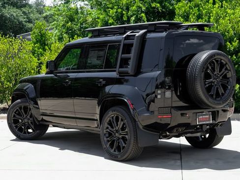 New 2026 Land Rover Defender 110 OCTA AWD/4WD image 11