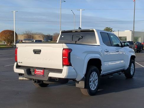 New 2025 Toyota Tacoma SR5 image 4