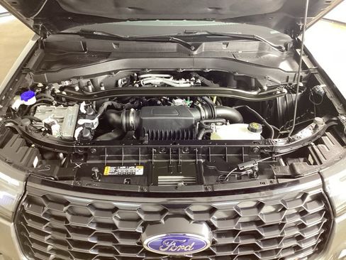 Used 2025 Ford Explorer ST AWD/4WD image 36