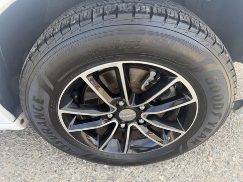 Used 2016 Dodge Grand Caravan R/T FWD image 28
