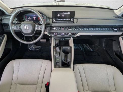 Used 2023 Honda Accord EX image 18