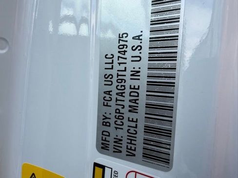 New 2026 Jeep Gladiator Sport image 25