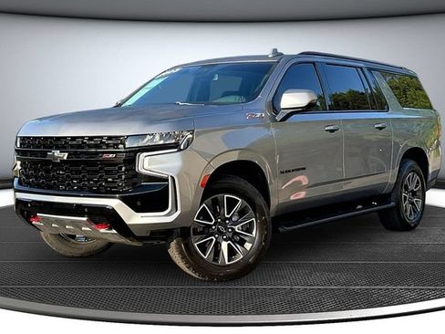 Used 2023 Chevrolet Suburban Z71 AWD/4WD image 1